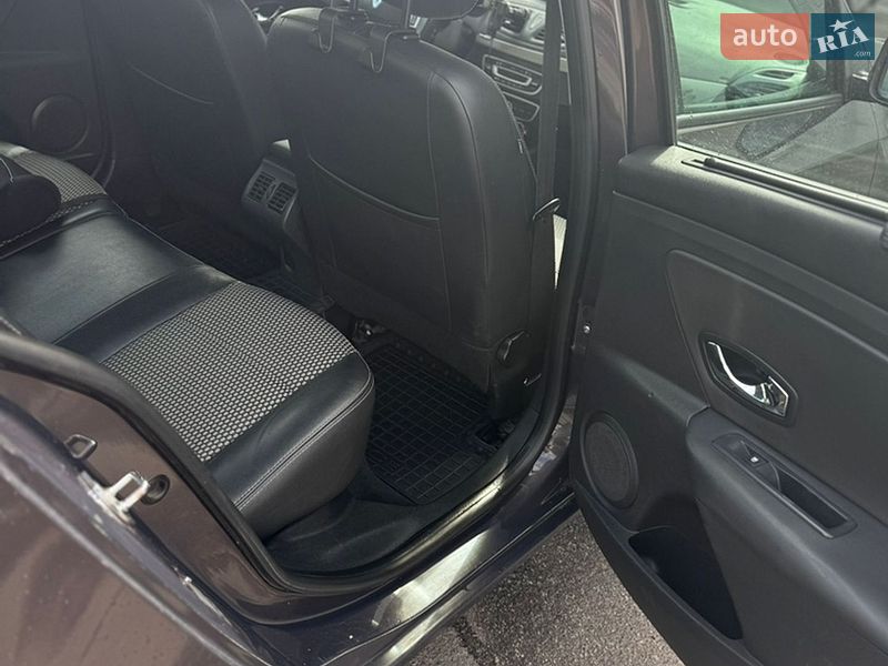 Седан Renault Fluence 2012 в Черкассах фото 28 Седан Renault Fluence 2012 в Черкассах