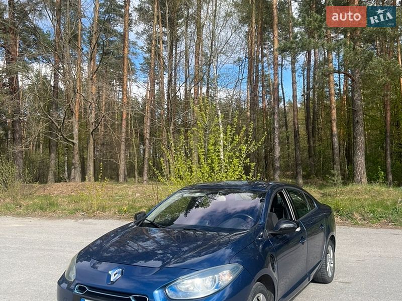 Седан Renault Fluence 2011 в Полонном