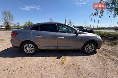Седан Renault Fluence 2011 в Киеве