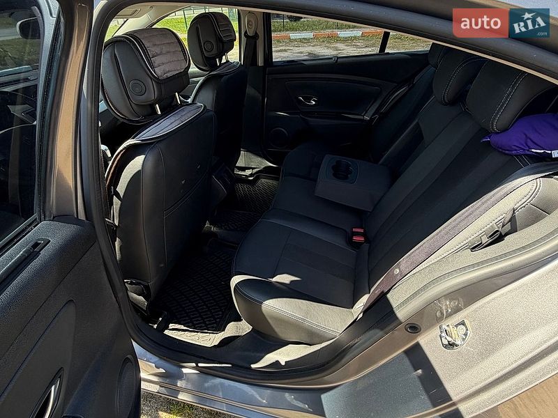 Седан Renault Fluence 2011 в Киеве