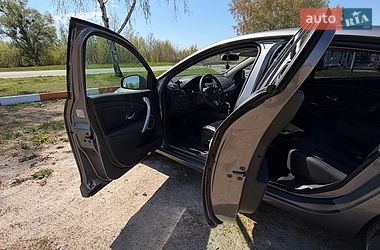 Седан Renault Fluence 2011 в Киеве