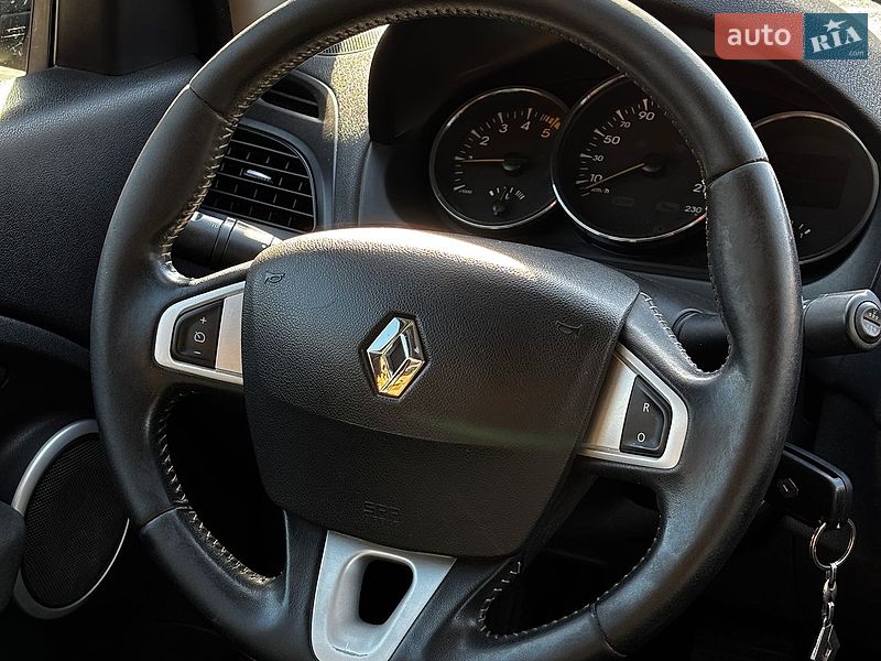 Седан Renault Fluence 2012 в Белогородке