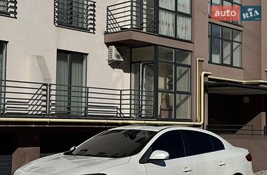 Седан Renault Fluence 2015 в Яворове