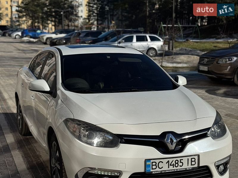 Седан Renault Fluence 2015 в Яворове