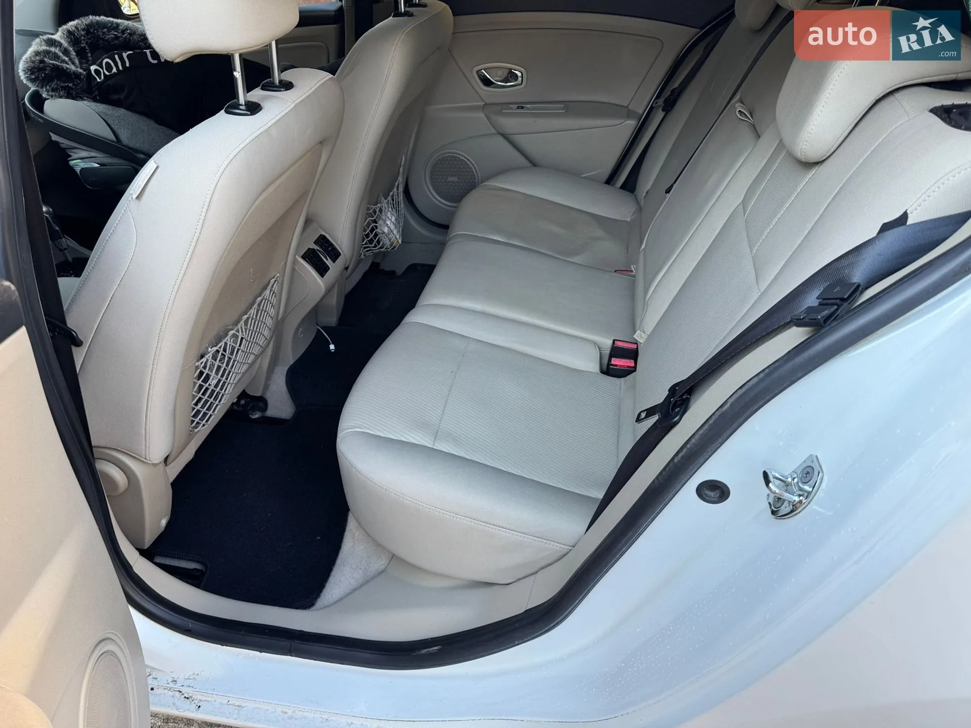 2015 Renault Fluence - мініатюра 9