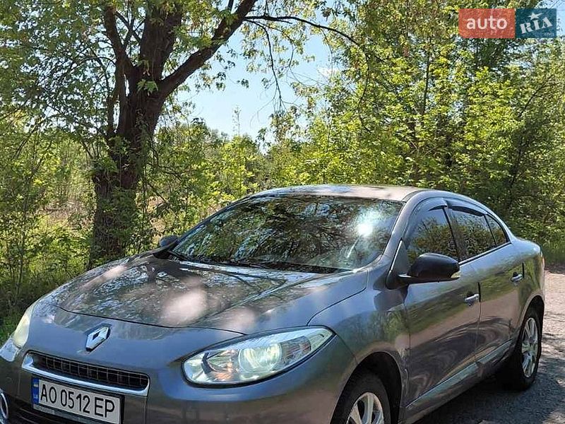 Седан Renault Fluence 2011 в Ужгороді фото Седан Renault Fluence 2011 в Ужгороді