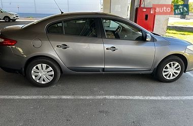 Седан Renault Fluence 2011 в Киеве