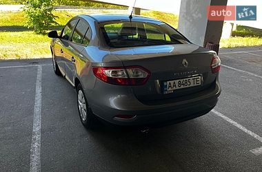 Седан Renault Fluence 2011 в Киеве