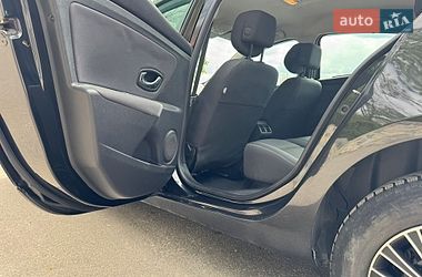 Седан Renault Fluence 2010 в Кропивницком