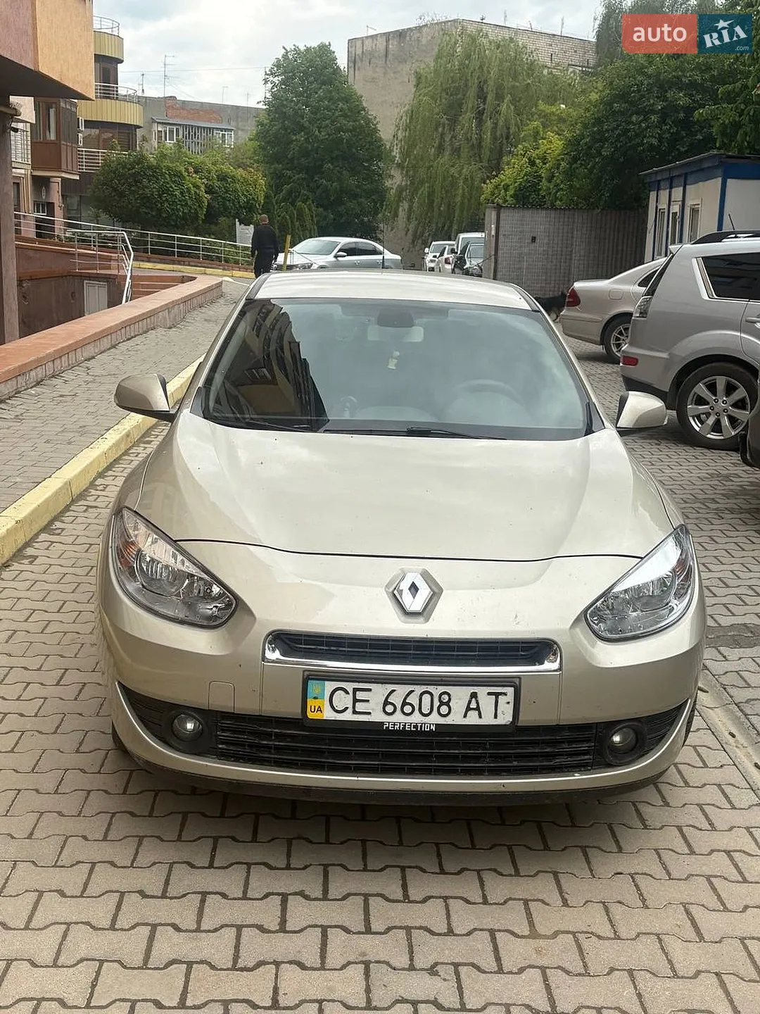 2010 Renault Fluence - мініатюра 11