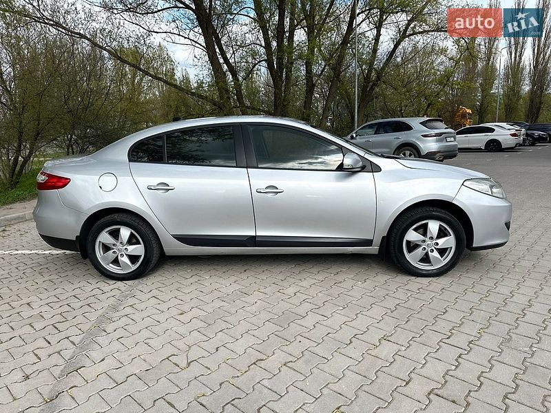Седан Renault Fluence 2010 в Хмельницькому