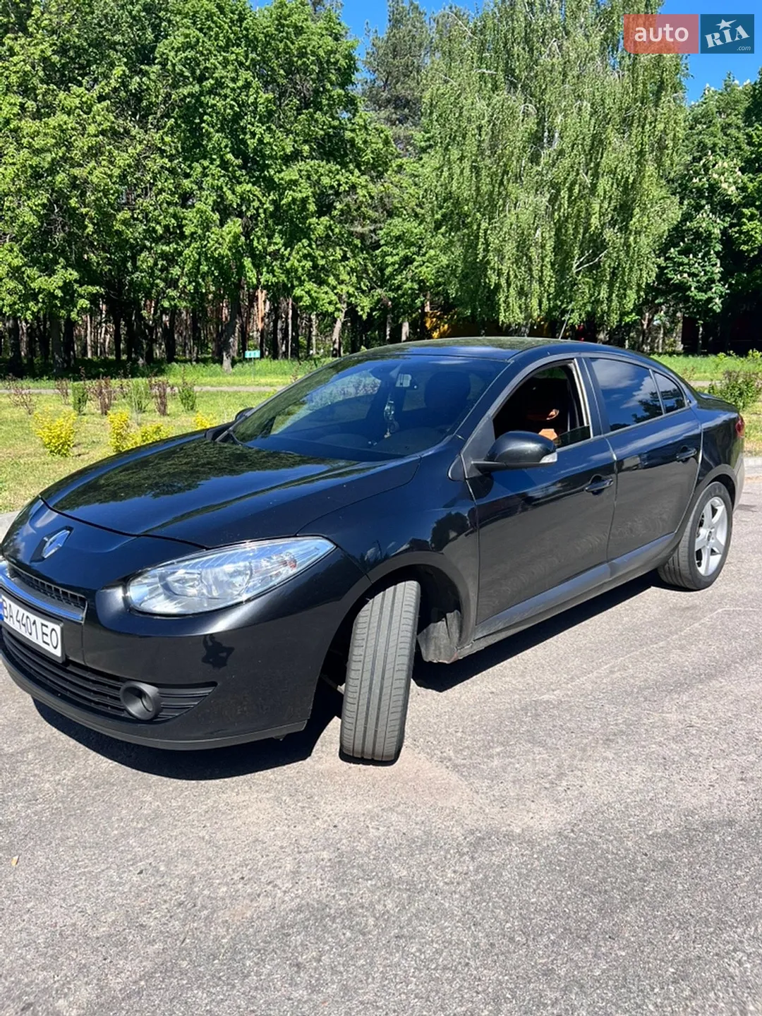 2010 Renault Fluence - мініатюра 3