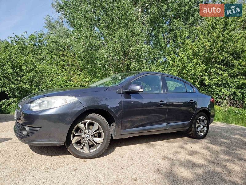 Седан Renault Fluence 2011 в Чернигове