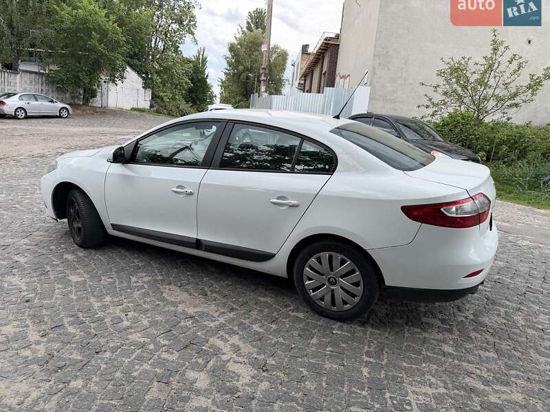 Седан Renault Fluence 2015 в Киеве