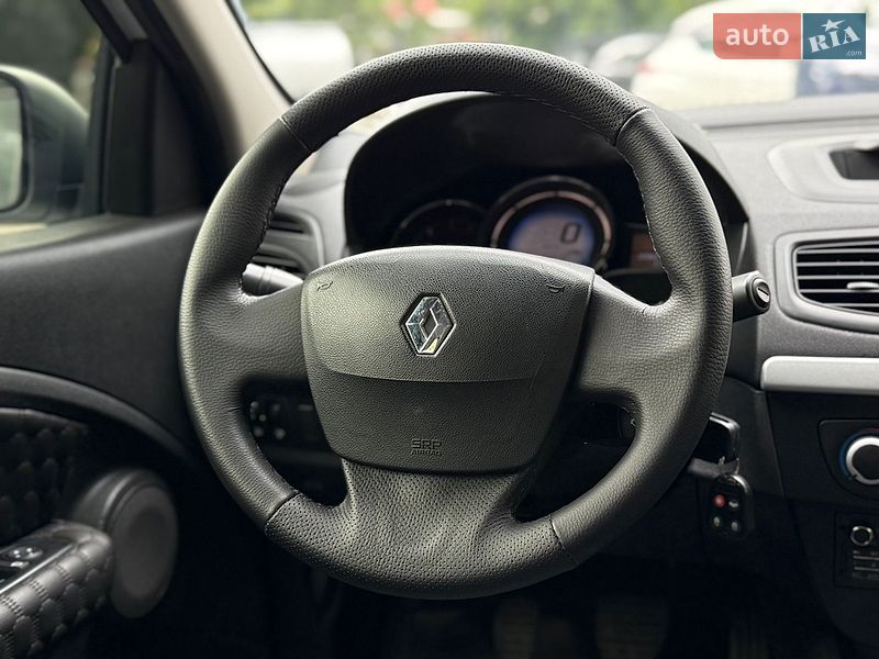 Седан Renault Fluence 2015 в Одесі