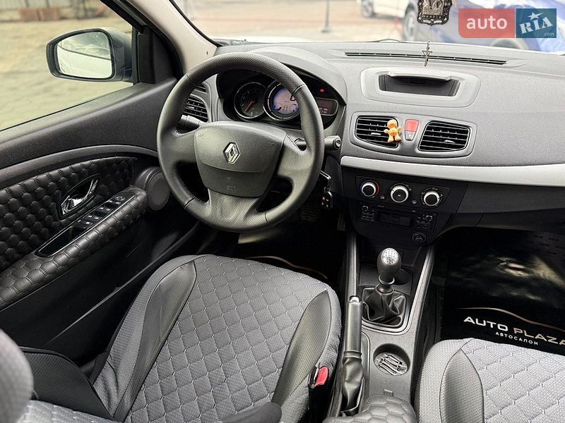 Седан Renault Fluence 2015 в Одесі