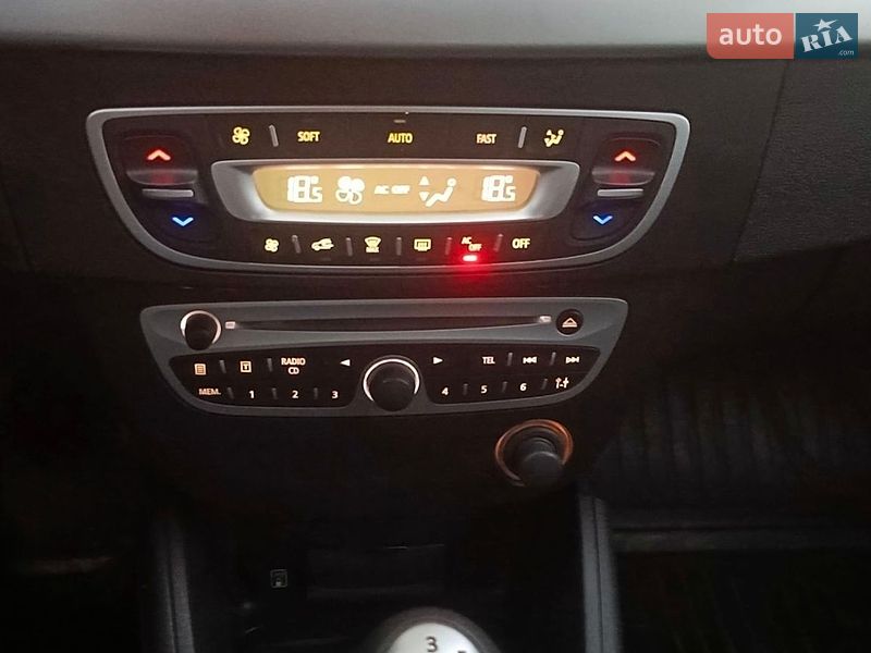 Седан Renault Fluence 2010 в Львові фото 16 Седан Renault Fluence 2010 в Львові