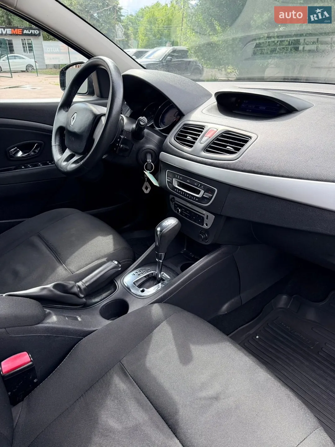 2014 Renault Fluence - мініатюра 13