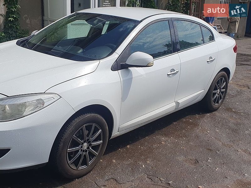 2010 Renault Fluence, VIN VF1LZBT0T44135191:plate — фото 1 (autoria)