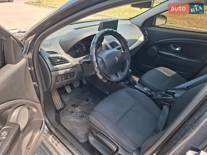 Седан Renault Fluence 2010 в Черкассах фото 11 Седан Renault Fluence 2010 в Черкассах