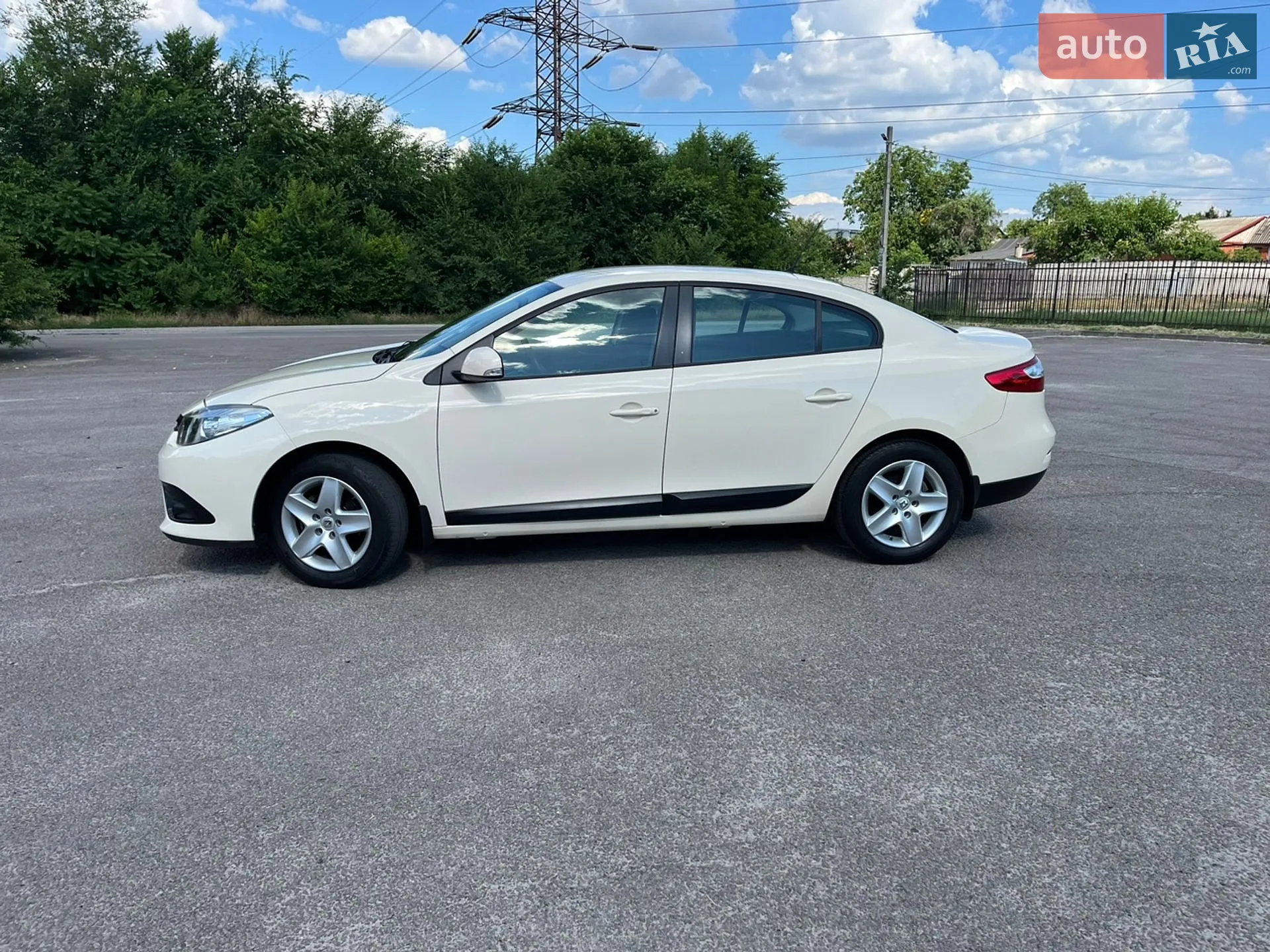 2016 Renault Fluence - мініатюра 11