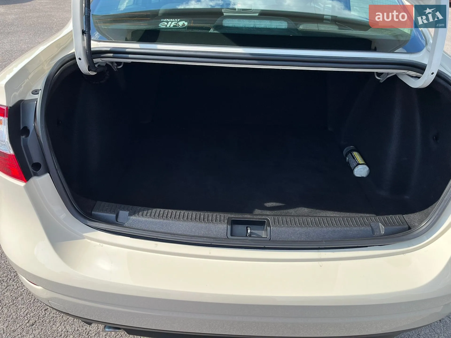 2016 Renault Fluence - мініатюра 14