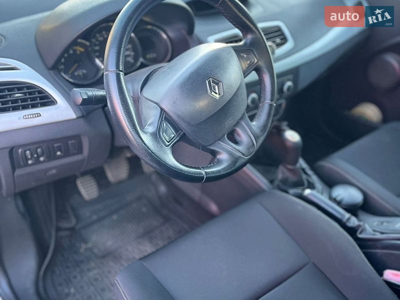 Седан Renault Fluence 2012 в Кропивницькому