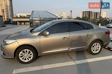 Седан Renault Fluence 2015 в Киеве