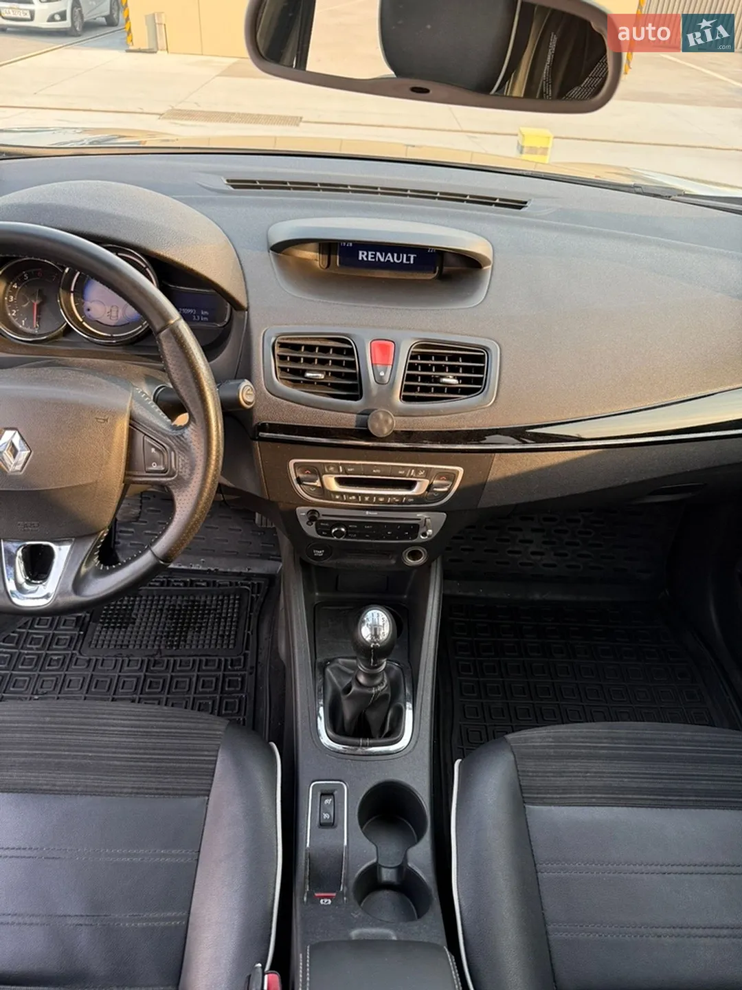2015 Renault Fluence - мініатюра 18