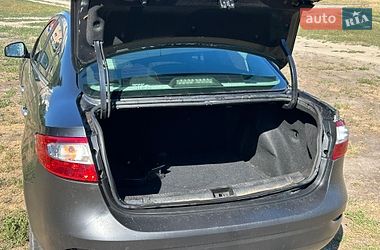 Седан Renault Fluence 2010 в Полтаве