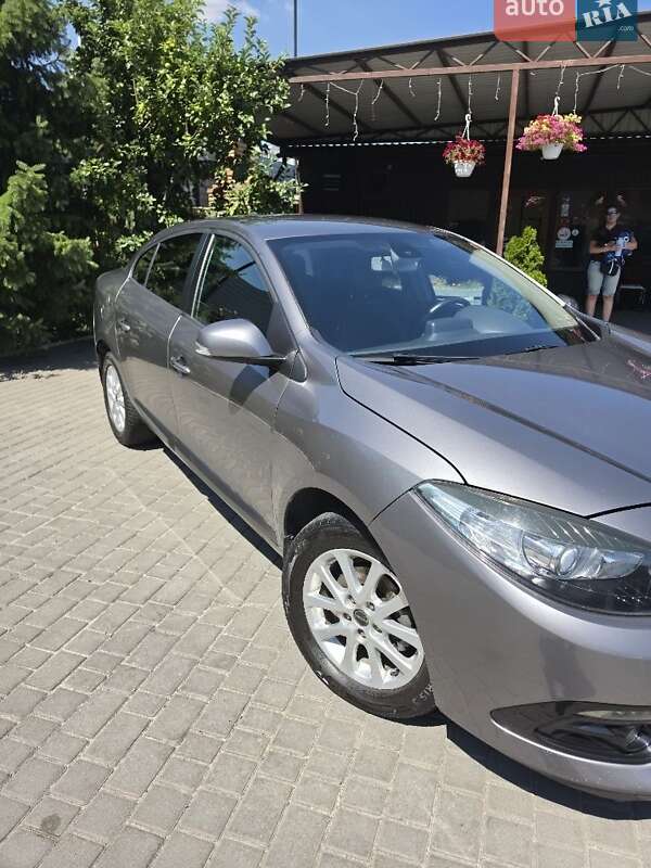 Седан Renault Fluence 2015 в Запоріжжі