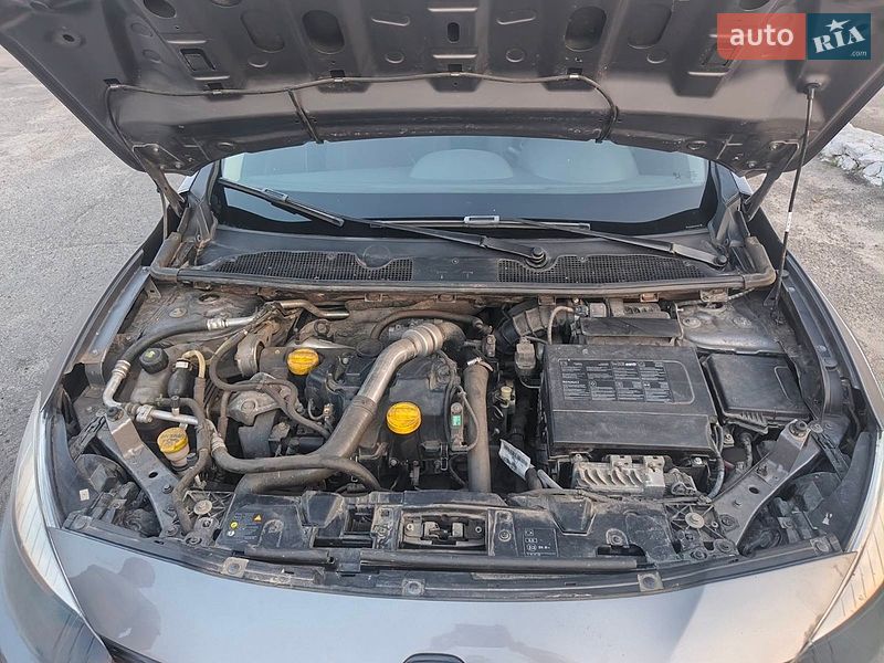 Седан Renault Fluence 2012 в Белозерье