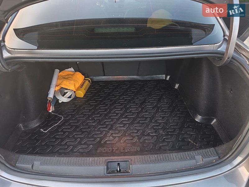 Седан Renault Fluence 2012 в Белозерье