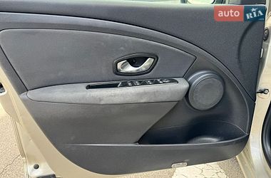 Седан Renault Fluence 2010 в Киеве