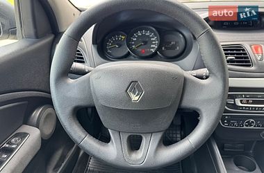 Седан Renault Fluence 2010 в Киеве
