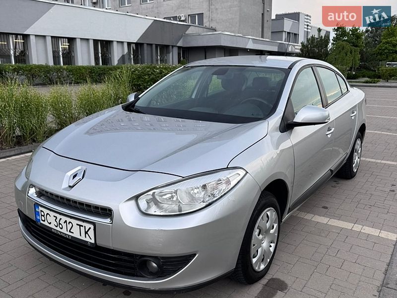 Седан Renault Fluence 2010 в Львові