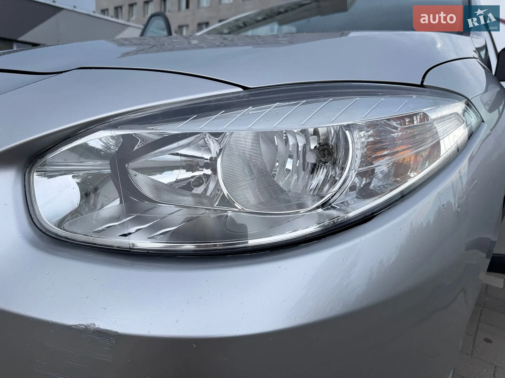2010 Renault Fluence - мініатюра 22