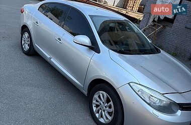 Седан Renault Fluence 2016 в Киеве
