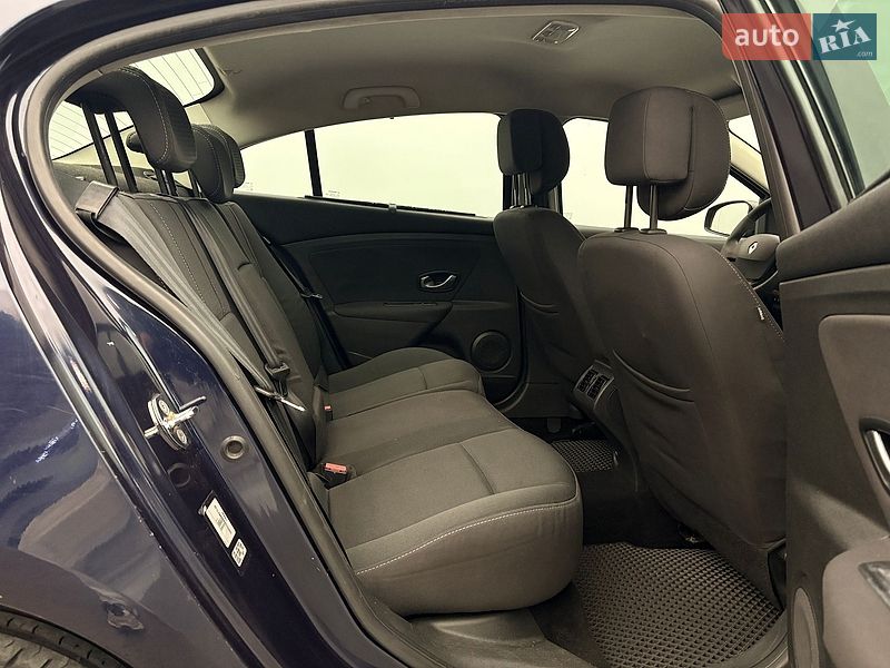 Седан Renault Fluence 2011 в Киеве