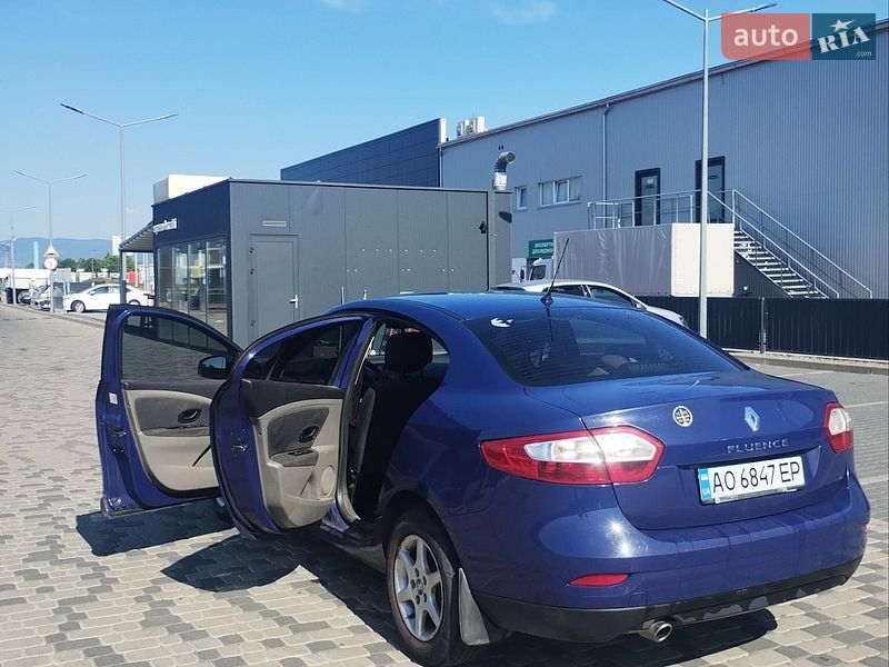 Седан Renault Fluence 2011 в Мукачево