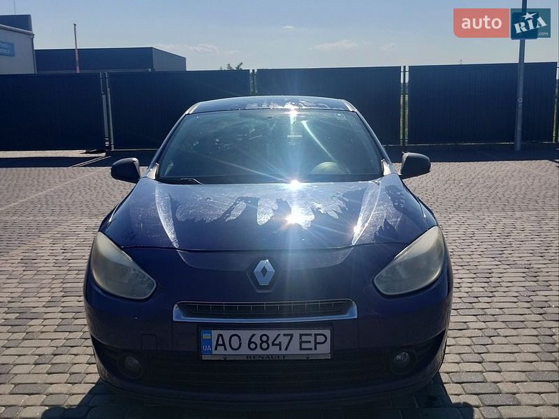 Седан Renault Fluence 2011 в Мукачево