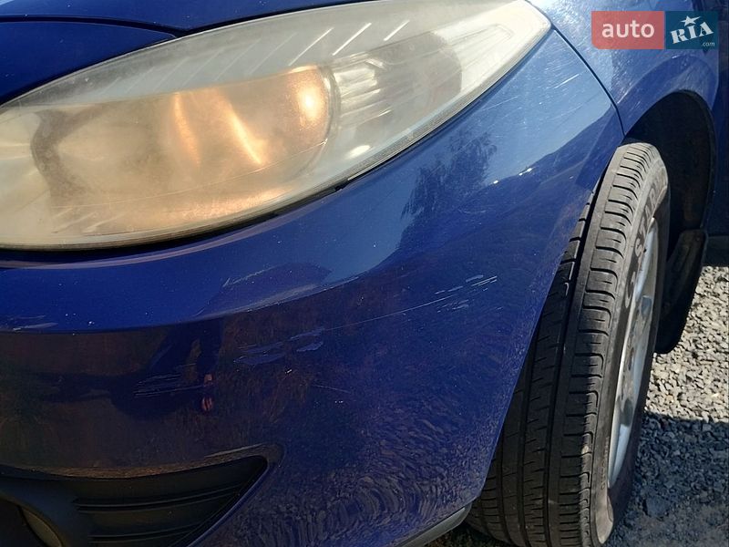 Седан Renault Fluence 2011 в Мукачево