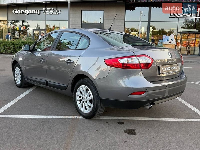 Седан Renault Fluence 2013 в Киеве