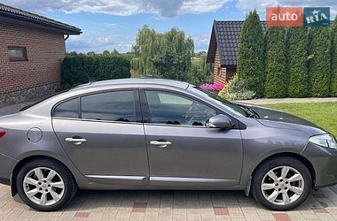 Седан Renault Fluence 2010 в Вараші