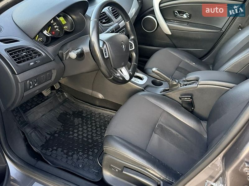 Седан Renault Fluence 2012 в Борисполі