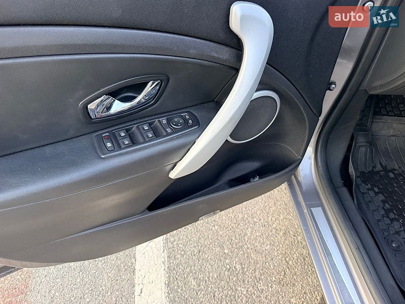 Седан Renault Fluence 2012 в Борисполі