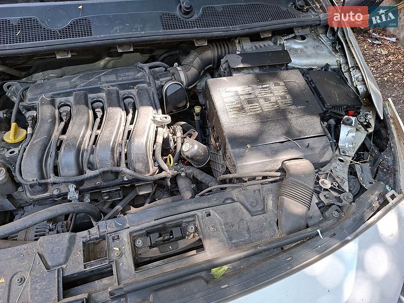 Седан Renault Fluence 2010 в Киеве