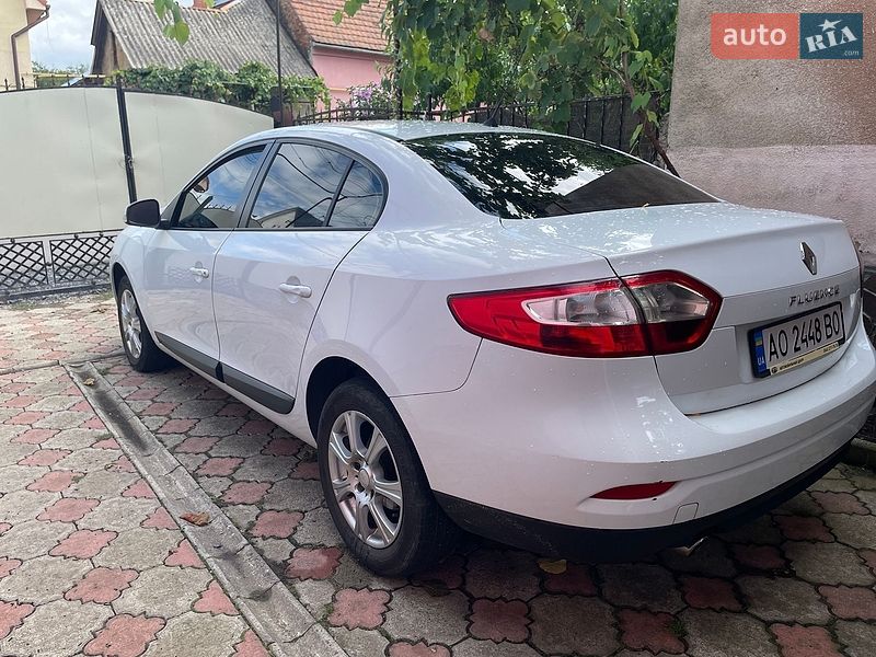 Седан Renault Fluence 2011 в Мукачевому