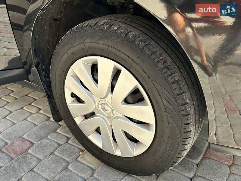 Седан Renault Fluence 2012 в Шаргороді
