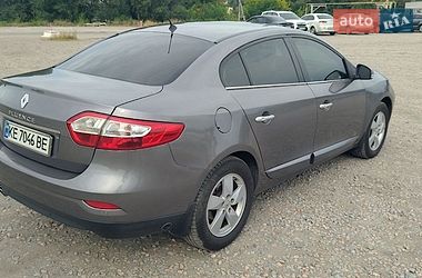 Седан Renault Fluence 2011 в Дніпрі